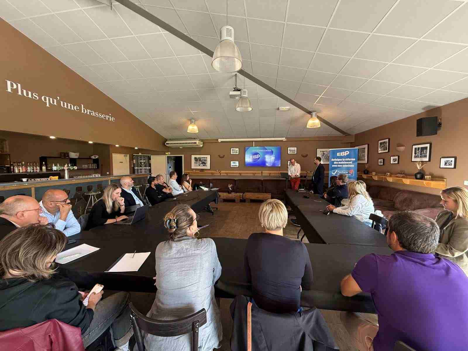 Evogest Sud présente les solutions de facturation électronique aux partenaires du Rugby Club Nîmois à Nîmes